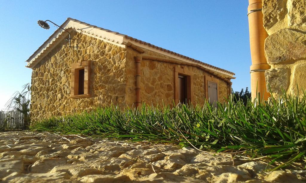 Agriturismo Feudo Muxarello Aragona الغرفة الصورة